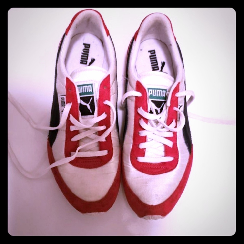 Unisex Puma red, white & blue tennis shoes
